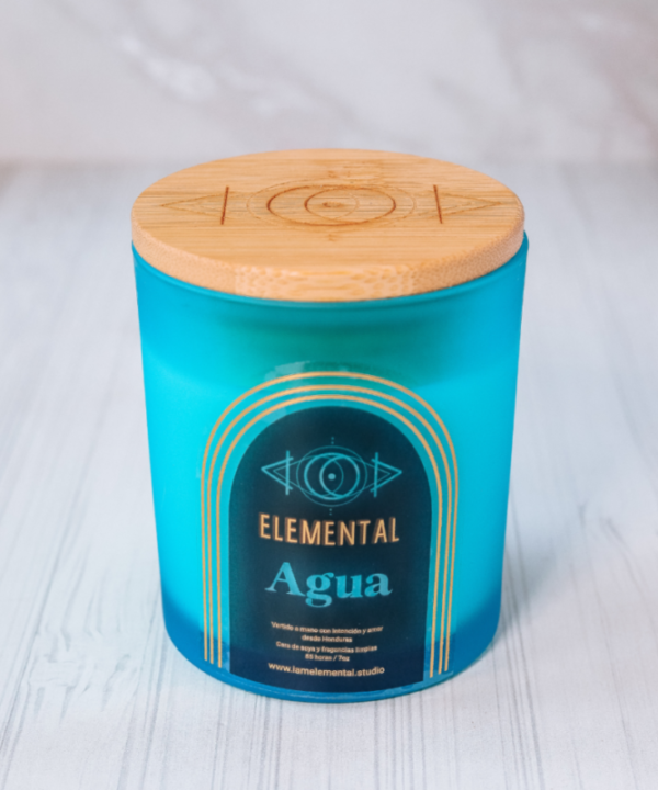 Product shot Agua 7oz