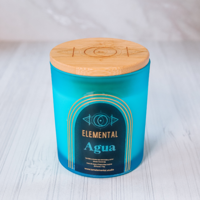 Product shot Agua 7oz